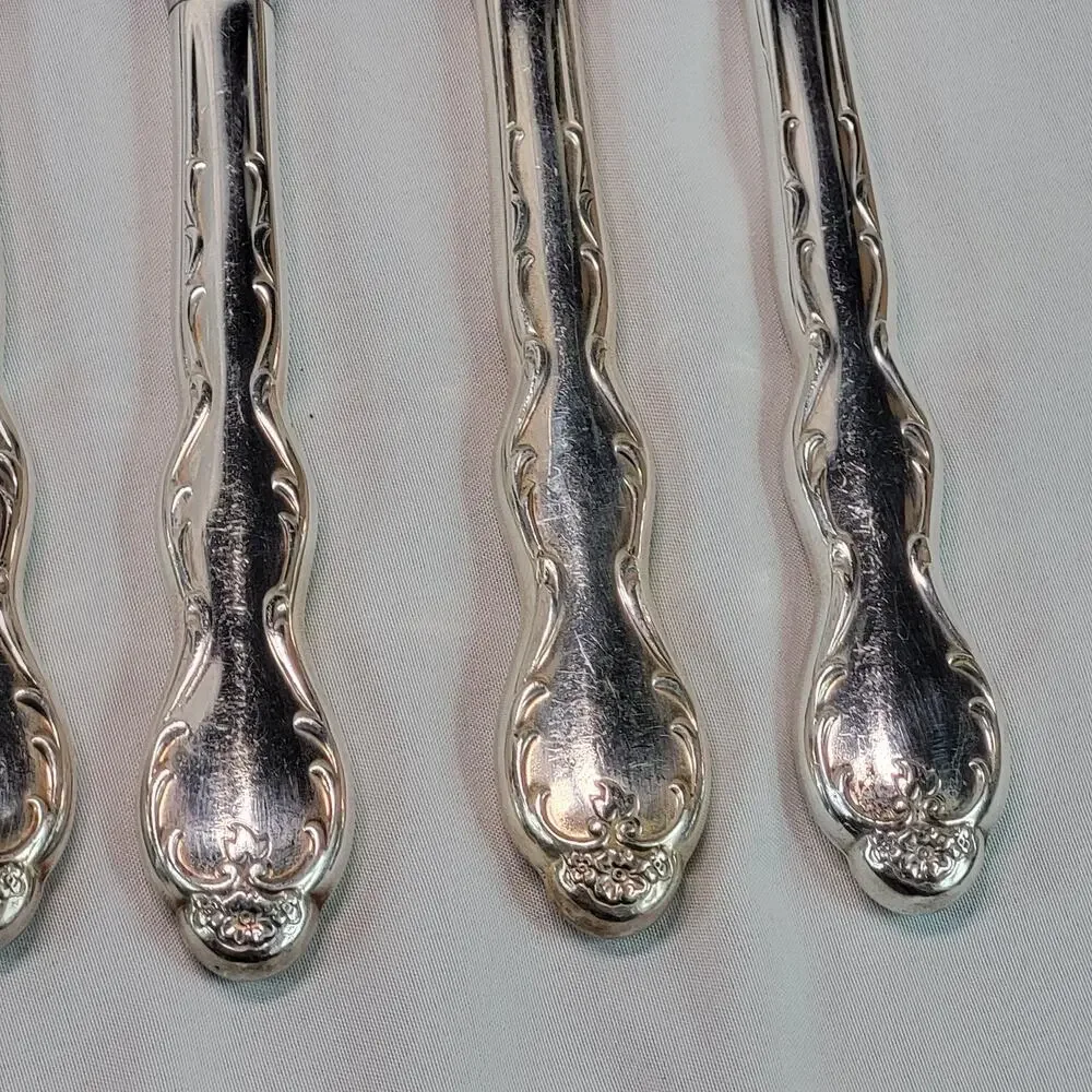 Camelot Melody Silverplate Pattern Set of 5 Butter Knives Floral Scroll VTG 1954